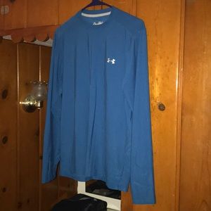 Men’s small Under Amour shirt